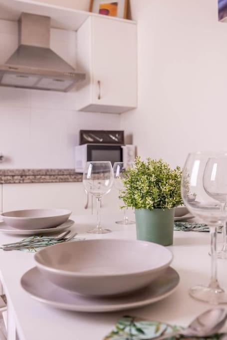 Apartamento Ronda De Triana 45 Sevilla Exterior foto